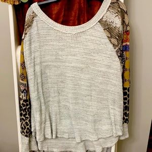 Fun sleeve waffle print sweater